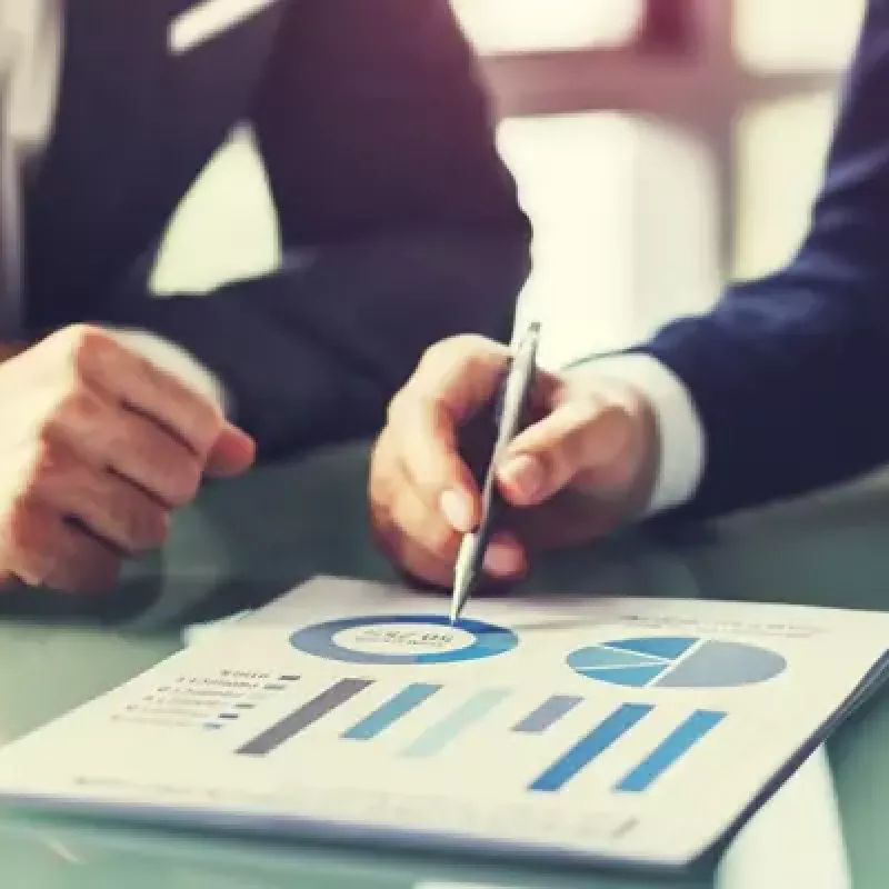 The Difference Between a Tax Advisor and Tax Preparer